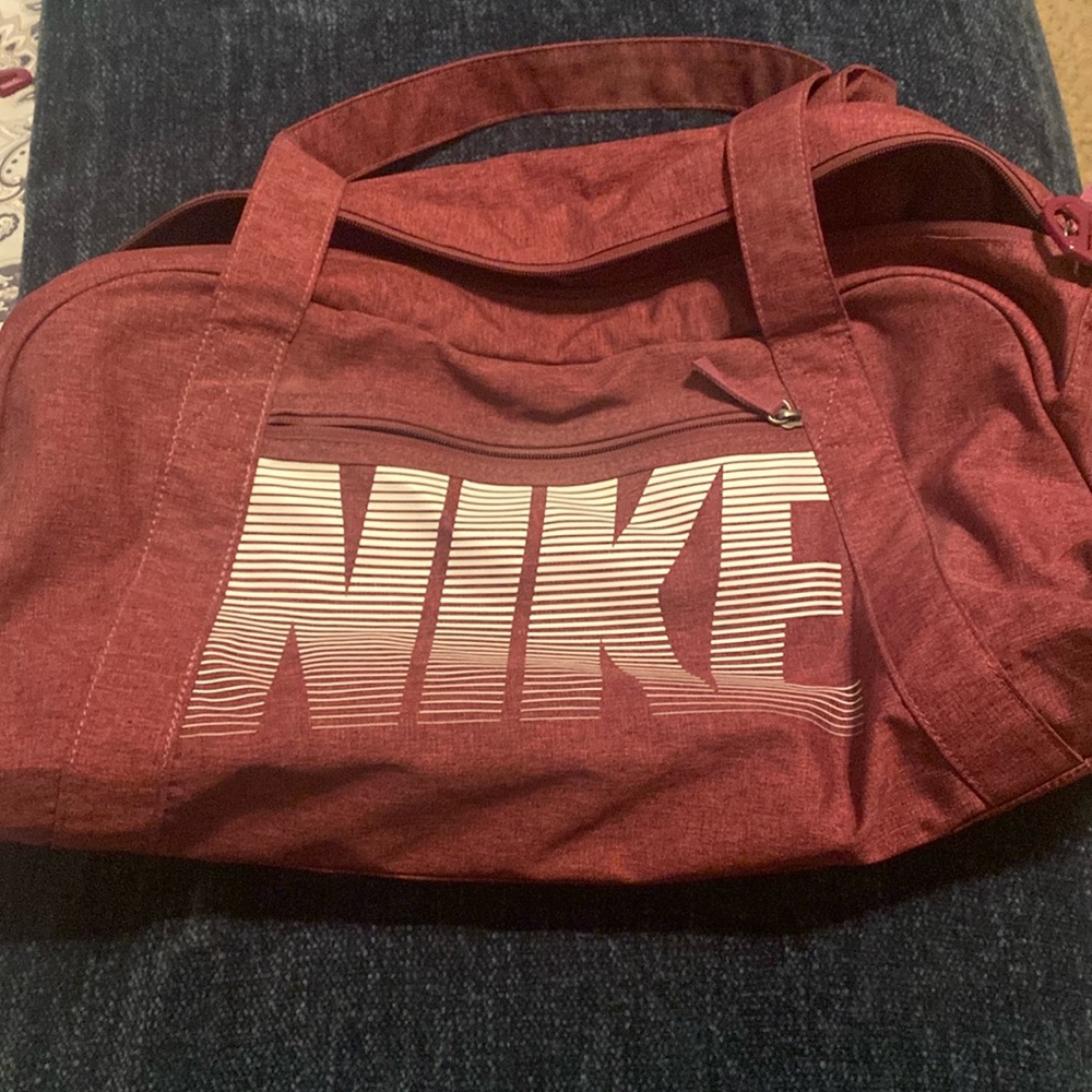 Nike gym bag - great condition